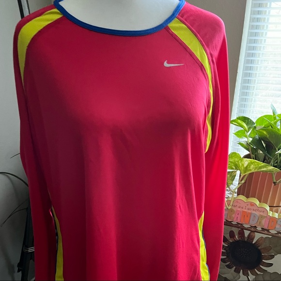NIKE DRI FIT PRE-LOVED AUTHENTIC MULTI-COLOR MESH LONG SLEEVES CREW-NECK TOP - Picture 1 of 15